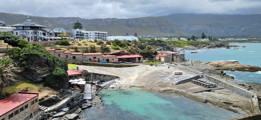 3 Bedroom Property for Sale in Voelklip Western Cape